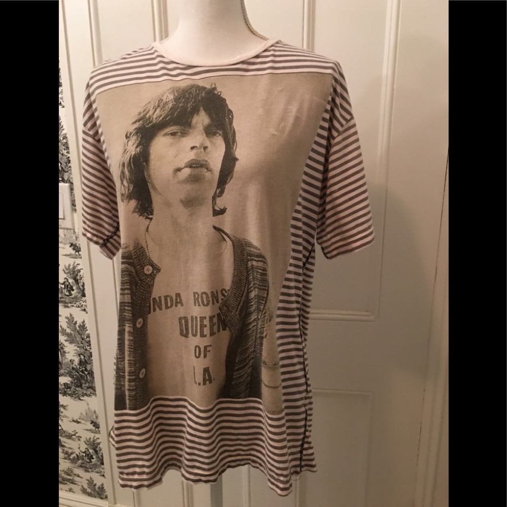 Women's Short Sleeve Graphic Tee in Beige and Brown Stripes
